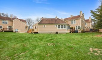 7 Silversmith Dr, Danbury, CT 06811