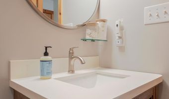 268 PICARD Ct, Basye, VA 22810