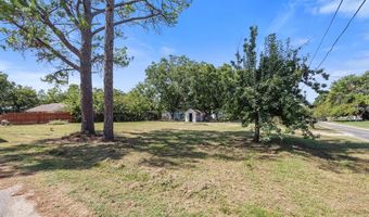 511 Denver St, Alvord, TX 76225