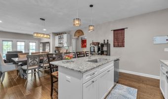 5633 Arbor Chase Dr, Ann Arbor, MI 48103