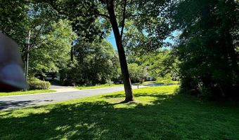 6900 HEATHERHILL Rd, Bethesda, MD 20817