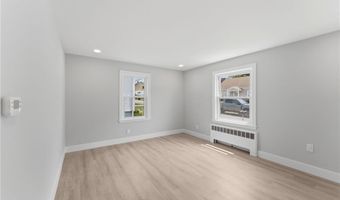 27 Norman St, Cumberland, RI 02864