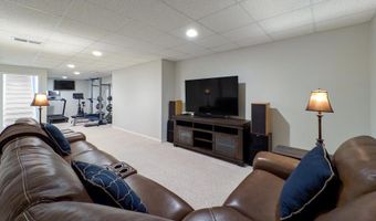 10308 Kenilworth Ave, Algonquin, IL 60102
