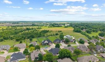 5812 Woodland Rd, Bartlesville, OK 74006