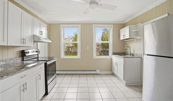 48 Constitution St 2, Bristol, RI 02809