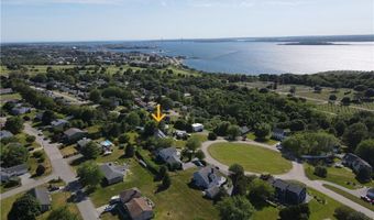 32 J H Dwyer Dr, Middletown, RI 02842