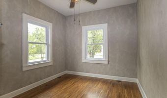 703 Johnson Ave, Ava, MO 65608