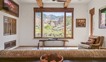 34 Rincon Canada, Abiquiu, NM 87510