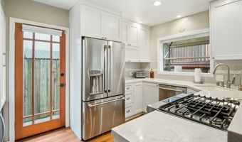 1118 N Beverly Glen Blvd, Los Angeles, CA 90077