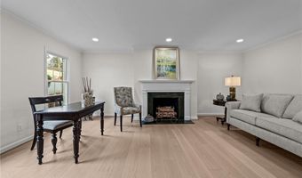 1025 Neely Dr, Asheboro, NC 27205