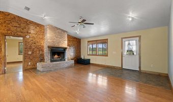 6351 2nd Ln, Bell, FL 32619