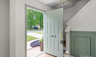 3813 Brookchase Ln, Charlotte, NC 28205
