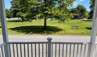 3 Clinton St A, Newport, RI 02840