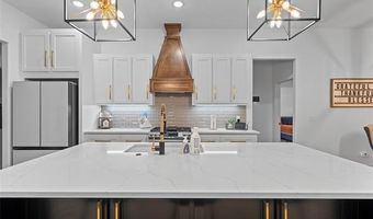 1013 Prairie View Rd, Ardmore, OK 73401