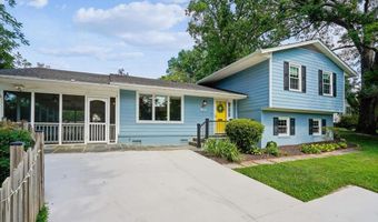 3831 N VERNON St N, Arlington, VA 22207