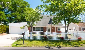 131 Veeder Ln, Bayville, NJ 08721