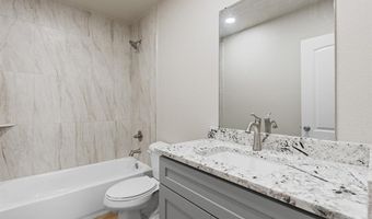 62 Live Oak St, Alvarado, TX 76009