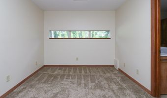 411 Lakeshore Rd, Ashland, OH 44805