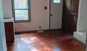 31 1st, Athens, OH 45701