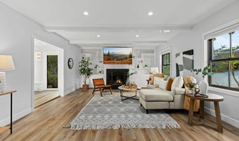 2335 Ivy Rd, Oceanside, CA 92054