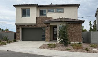 670 W LAREDO St, Chandler, AZ 85225