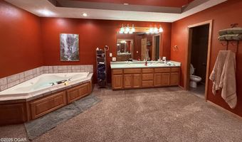 129 Riverview Dr, Anderson, MO 64831