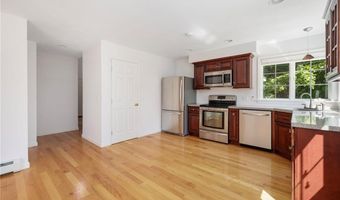9 Spring St, Jamestown, RI 02835