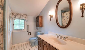 718 Blenheim Ave, Absecon, NJ 08201