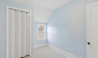 302 Benton St, Anoka, MN 55303
