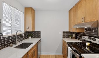 5482 SW ALGER Ave 12, Beaverton, OR 97005