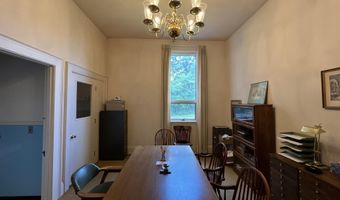 2 Howard St, Augusta, ME 04330