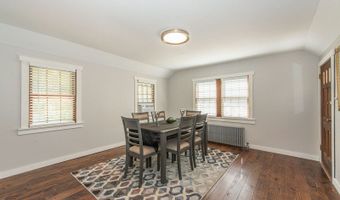 25 Lake Pochung Rd, Alloway, NJ 07461