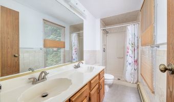 15 Lisa Dr, Alloway, NJ 07422