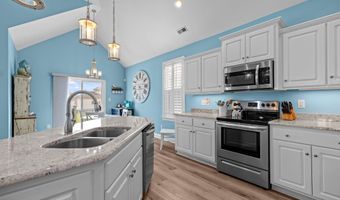 109 E Terminal Blvd, Atlantic Beach, NC 28512