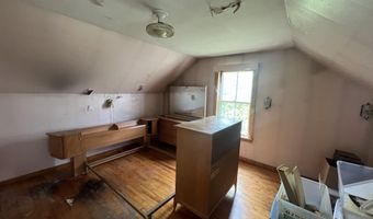 66 Spruce St, Berlin, NH 03570