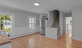 243 Maple Ave, Barrington, RI 02806