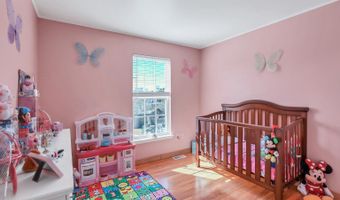 25 Cannonball Dr, Barnegat, NJ 08005