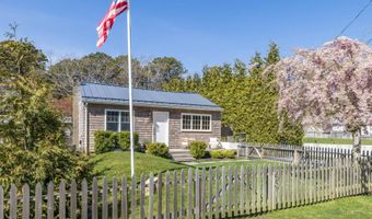 93 Mulford Ln, Amagansett, NY 11930