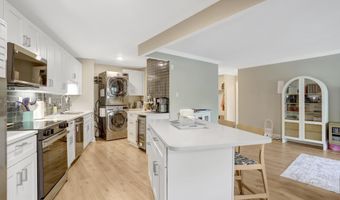 205 YOAKUM Pkwy 314, Alexandria, VA 22304
