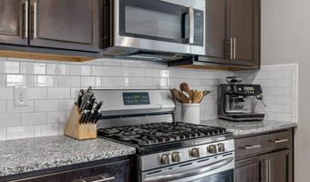 938 Deepwood Ct, Boiling Springs, SC 29316