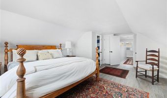 6 Cliff Ter, Newport, RI 02840
