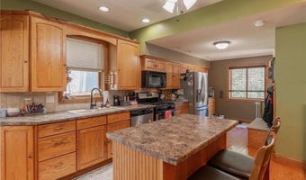 136 1st Ave, Alden, MN 56009