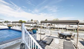 21 Drake Dr, Bayville, NJ 08721