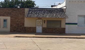 203 S Broadway Ave, Weatherford, OK 73096