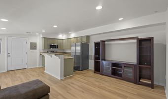 590 Alosta Dr, Camarillo, CA 93010