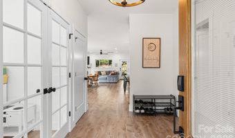 159 Wellington St, Asheville, NC 28806