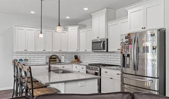 2988 NE Clearwater Dr, Albany, OR 97321