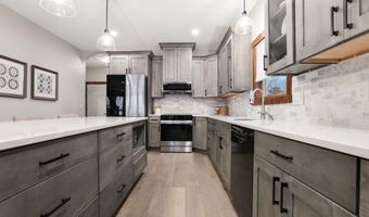 9823 103rd St NW, Annandale, MN 55302