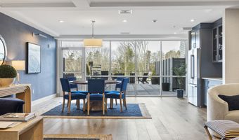 267 US Route 1, Falmouth, ME 04105