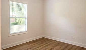 724 ELLIS St, Auburn, AL 36832